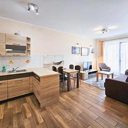 Visit Baltic - Platan Ster Daire