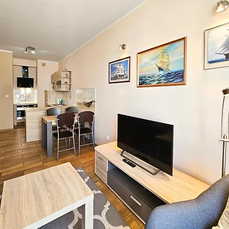 Visit Baltic - Platan Ster Daire *